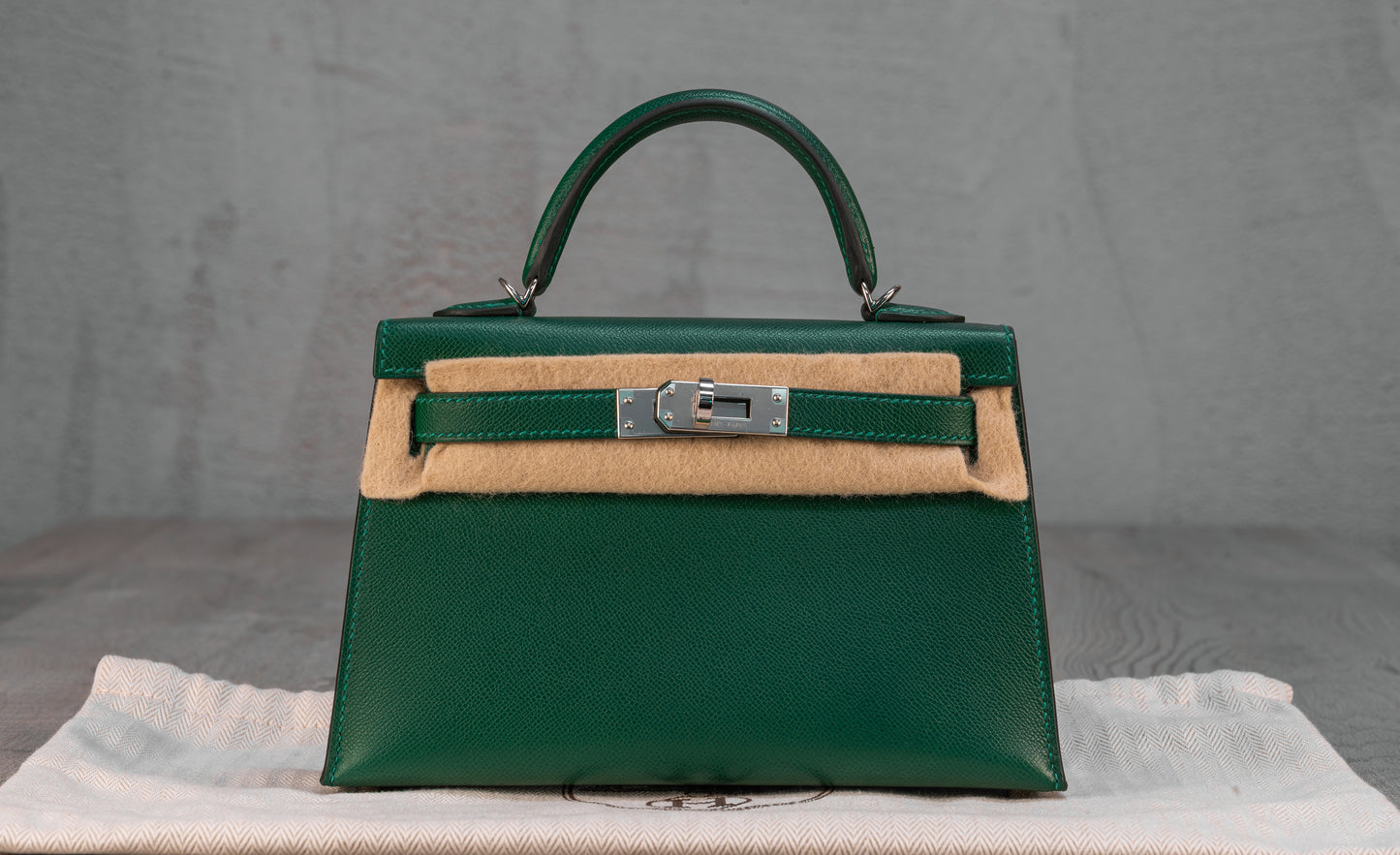 Hermès K20 Mini Kelly II 20 Sellier Bag in Vert Moyen Madame Leather with palladium Hardware
