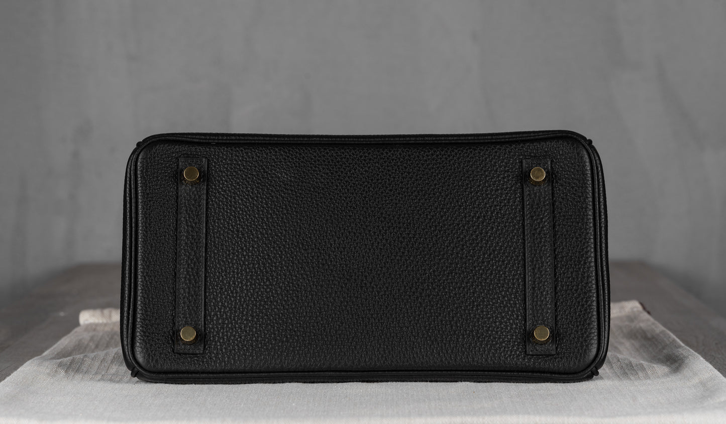 Hermès B30 Birkin 30 Retourne Bag in Noir Togo Leather with Gold Hardware