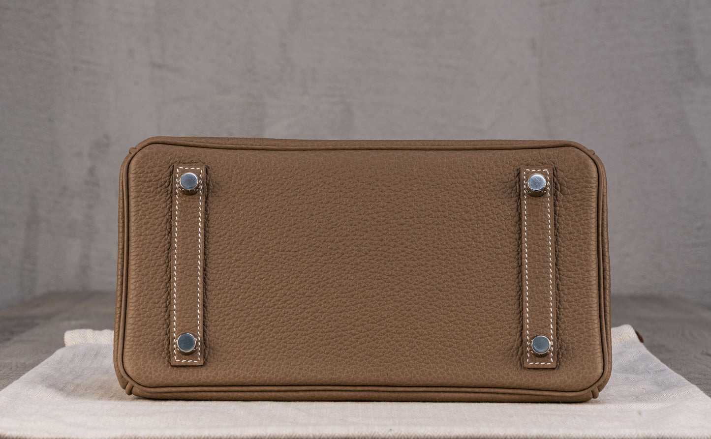 Hermès K25 Kelly II 25 Retourne Bag in Etoupe Togo leather with Palladium Hardware