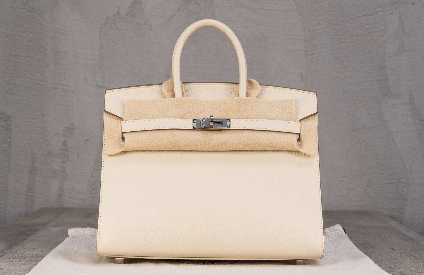 Hermès K25 Kelly II 25 Retourn Bag in Craie Epsom Leather with Palladium Hardware