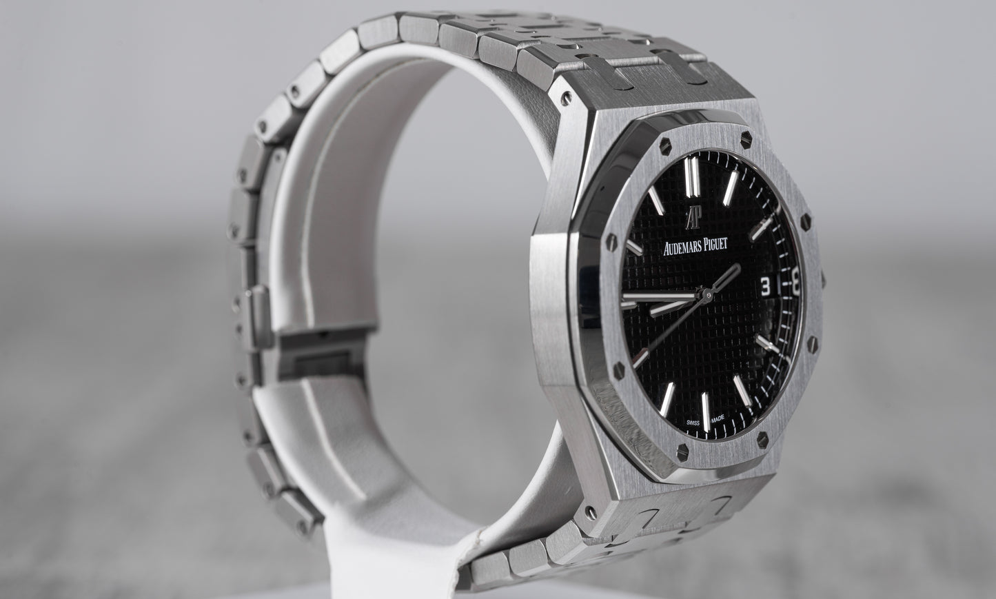 Audemars Piguet Royal Oak Black Dial 15500ST
