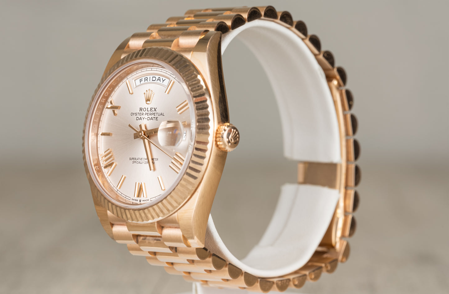 Rolex Day-Date Presidential Roman Silver Dial 118238