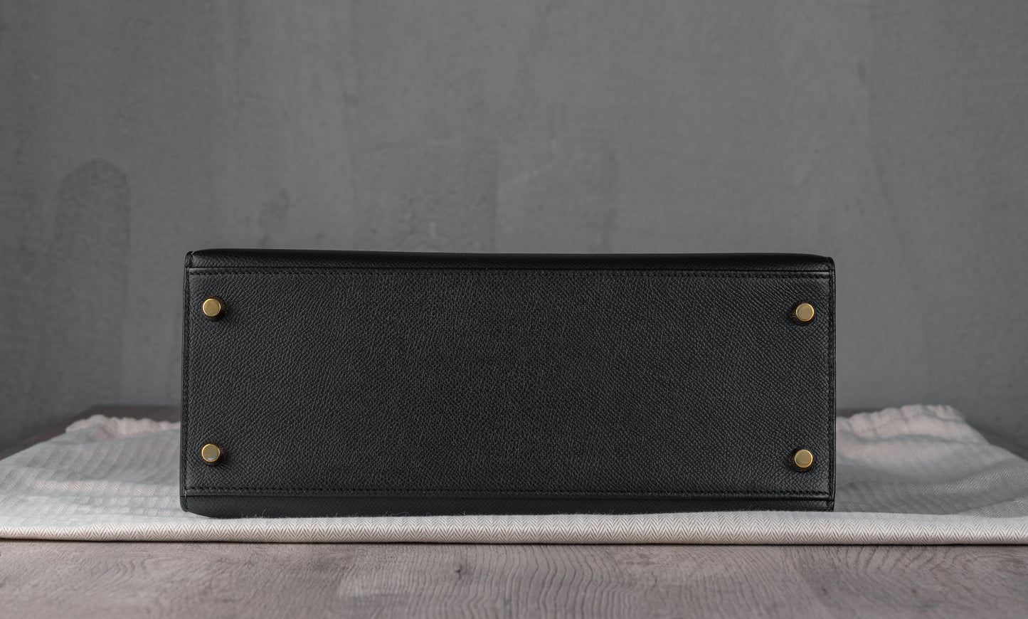 Hermès K28 Kelly II 28 Sellier Bag in Noir Epsom Leather with Gold Hardware