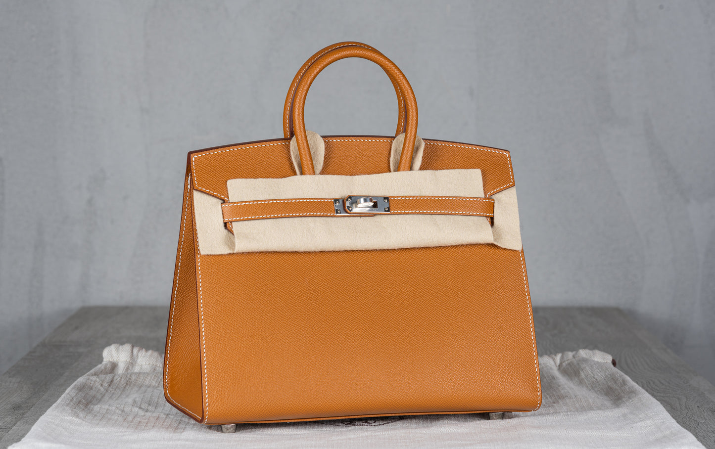 Hermès B25 Birkin 25 Sellier Bag in Gold Epsom Leather with Palladium Hardware