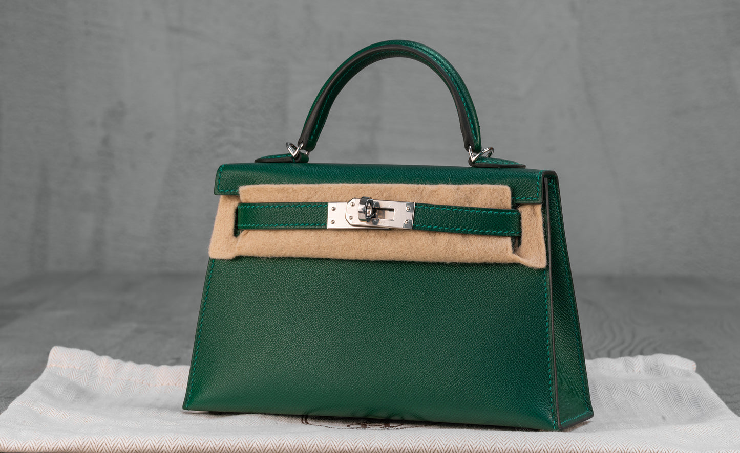 Hermès K20 Mini Kelly II 20 Sellier Bag in Vert Moyen Madame Leather with palladium Hardware