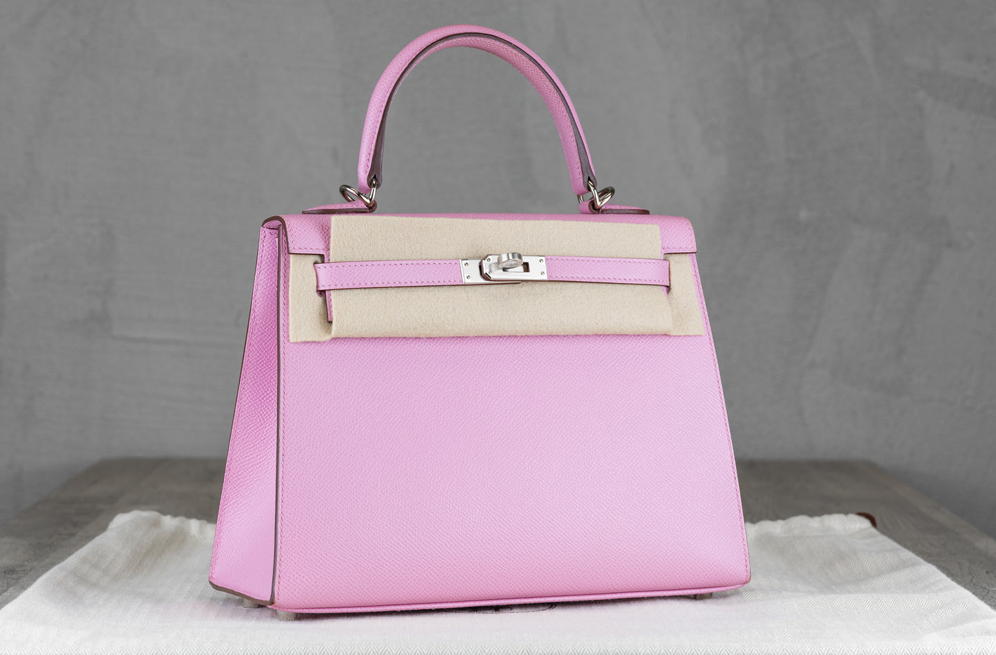 Hermès K25 Kelly II 25 Sellier Bag in Mauve Sylvester Epsom Leather U Stamp with Palladium Hardware