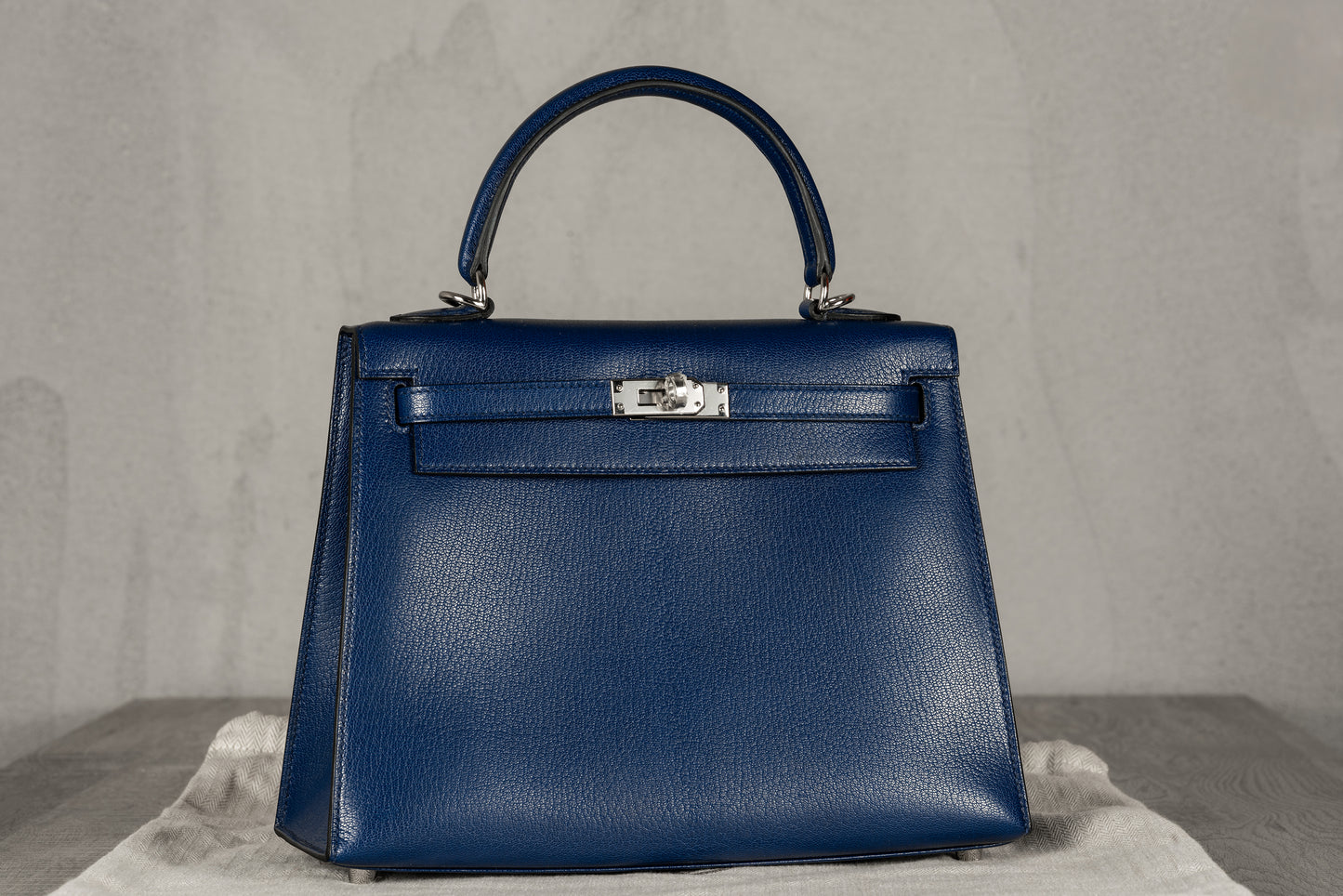 Hermès K25 Kelly II 25 Sellier Bag in Bleu Saphir Chevre Leather with Palladium Hardware