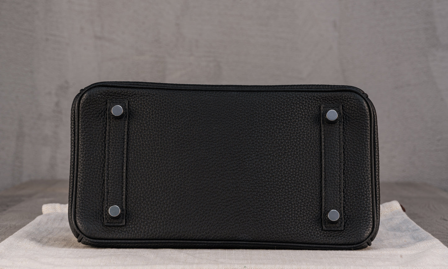 Hermès K25 Kelly II 25 Retourne Bag in Noir Togo Leather With Palladium Hardware