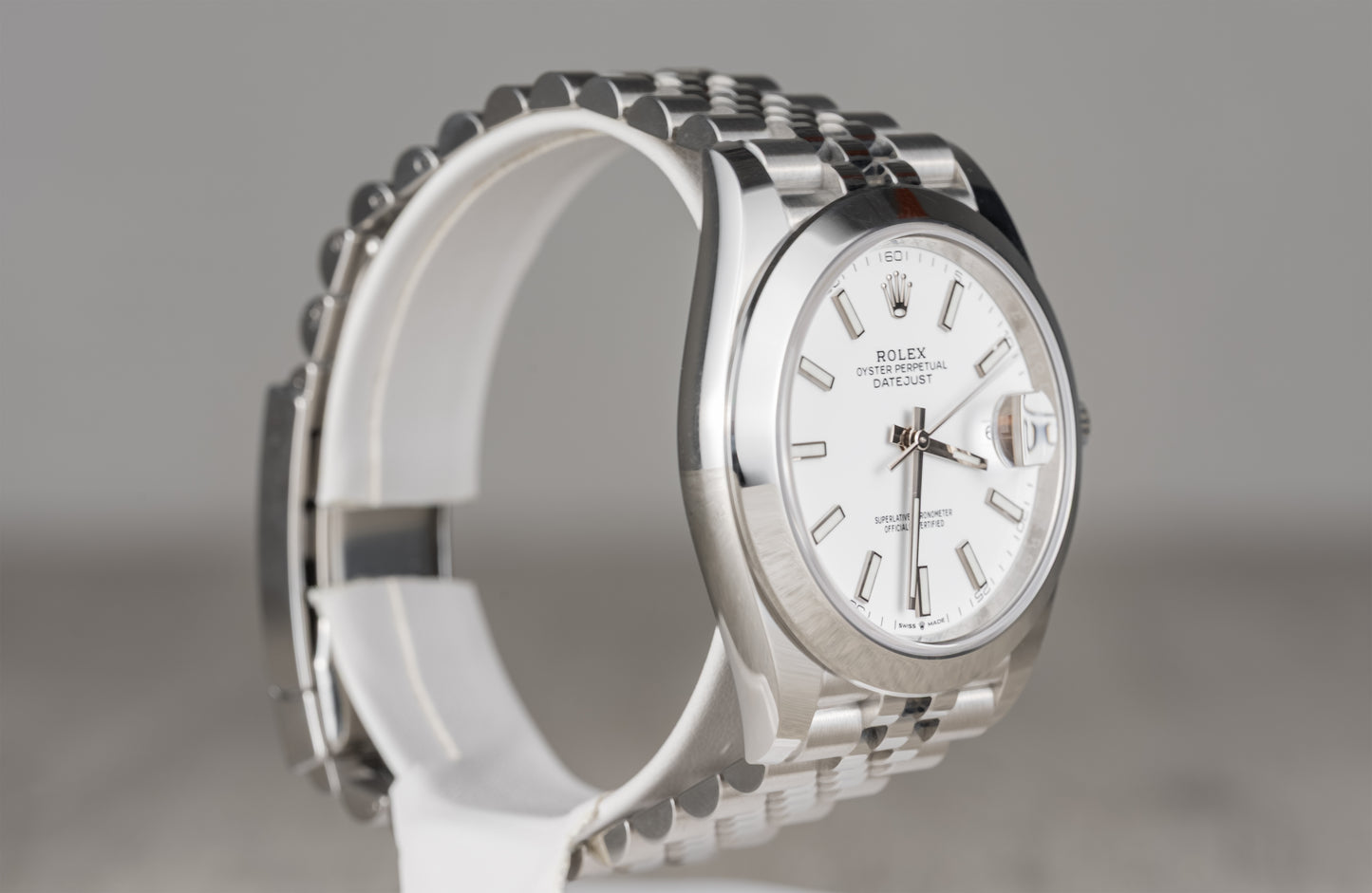 Rolex Datejust 41mm Smooth Bezel w/ Jubilee Band - 126300 - 2024