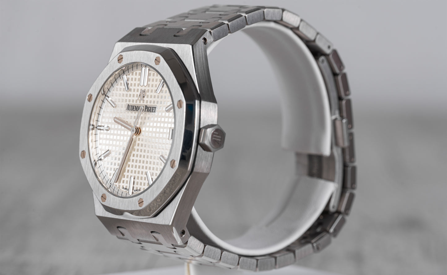 Audemars Piguet Royal Oak White Dial 15500ST