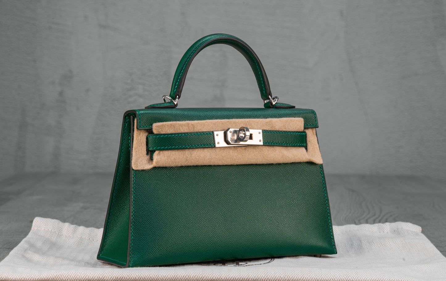 Hermès K20 Mini Kelly II 20 Sellier Bag in Vert Moyen Madame Leather with palladium Hardware