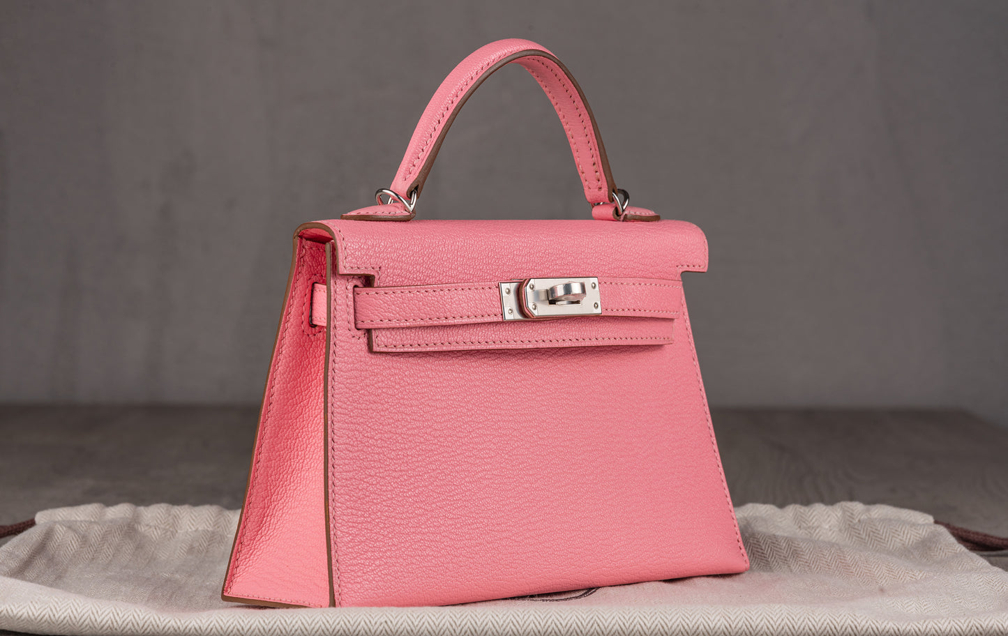 Hermès K20 Mini Kelly II 20 Sellier Bag in Rose Confetti with Palladium Hardware