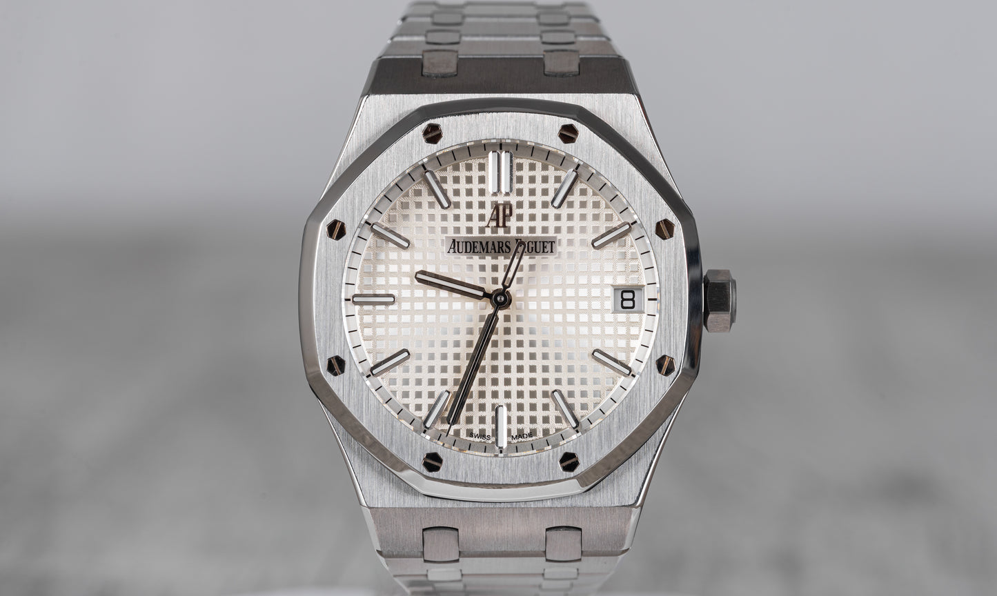 Audemars Piguet Royal Oak White Dial 15500ST
