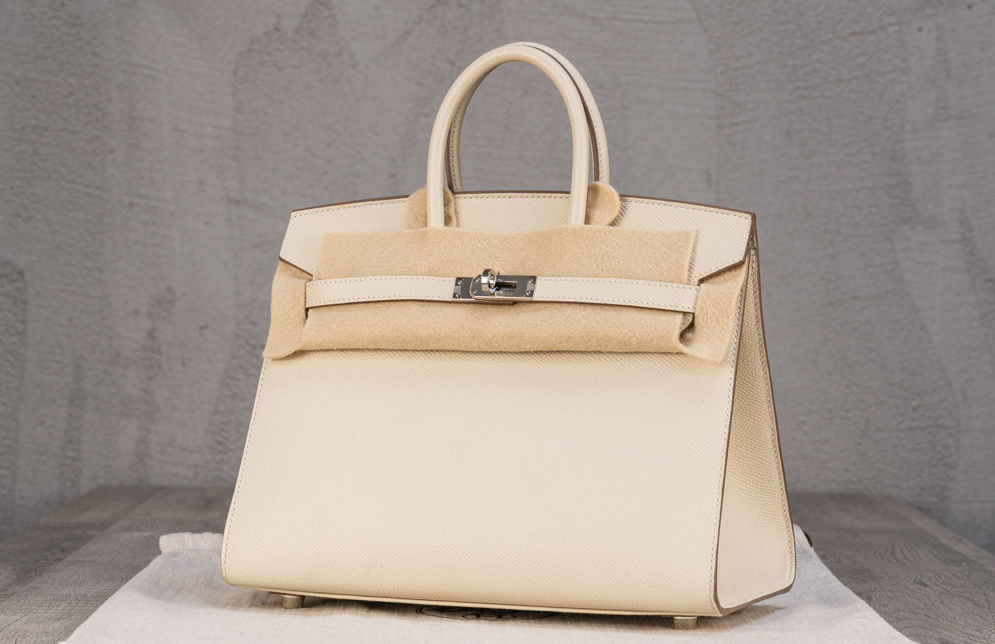 Hermès K25 Kelly II 25 Retourn Bag in Craie Epsom Leather with Palladium Hardware