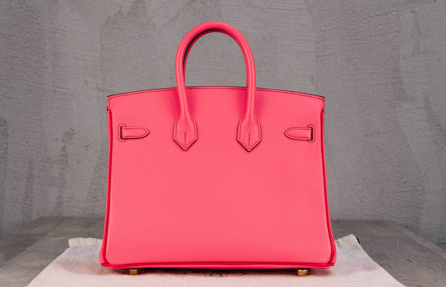 Hermès K25 Kelly II 25 Sellier Bag in HSS Rose Azalee / Red Lining Epsom Leather with Brushed Gold Hardware