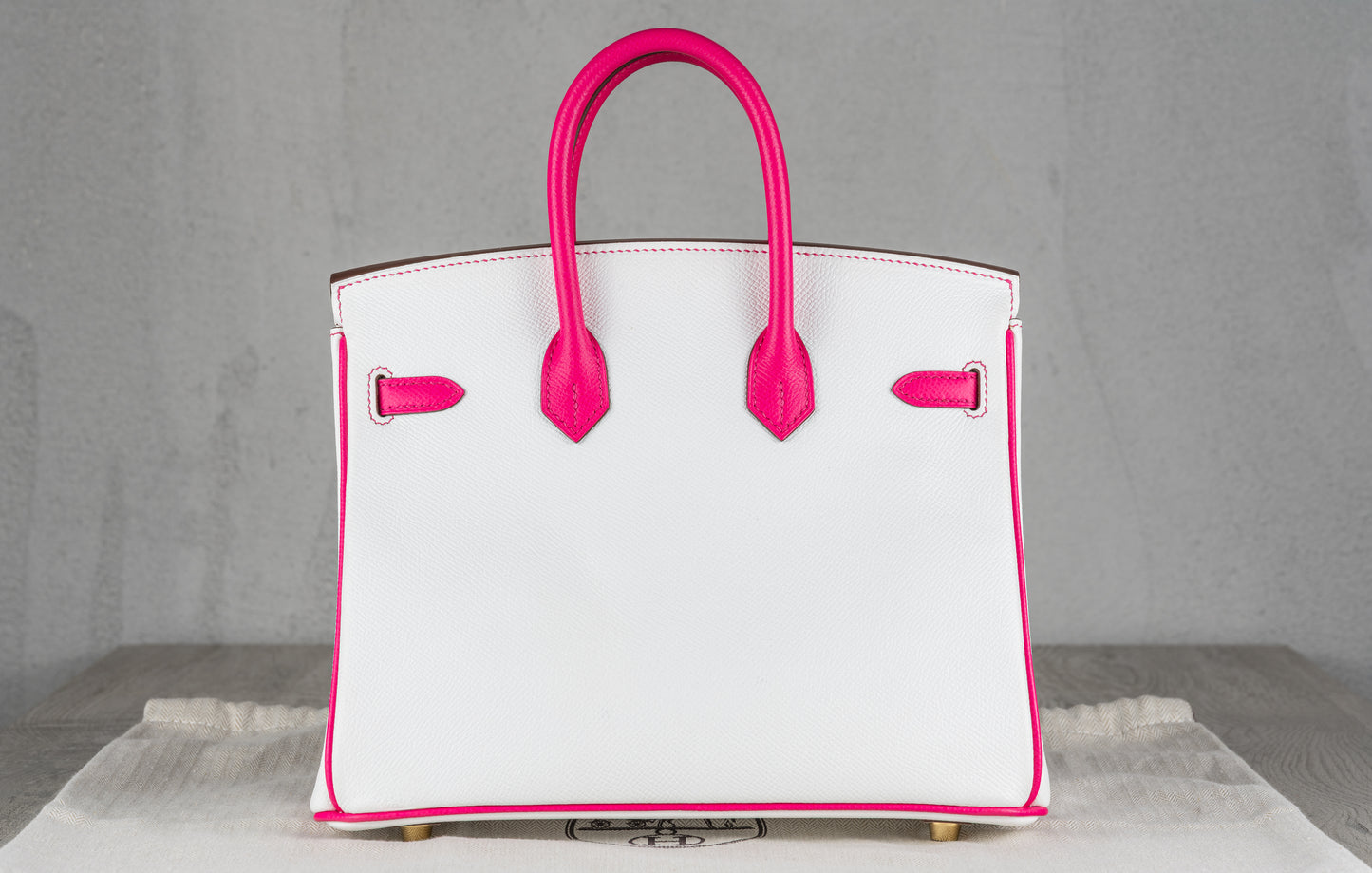 Hermès B25 Birkin 25 Retourne Bag in HSS Blanc / Rose Tyrien Epsom Leather with Gold Hardware