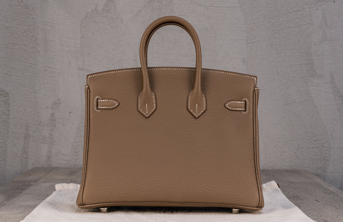 Hermès K25 Kelly II 25 Retourne Bag in Etoupe Togo leather with Palladium Hardware