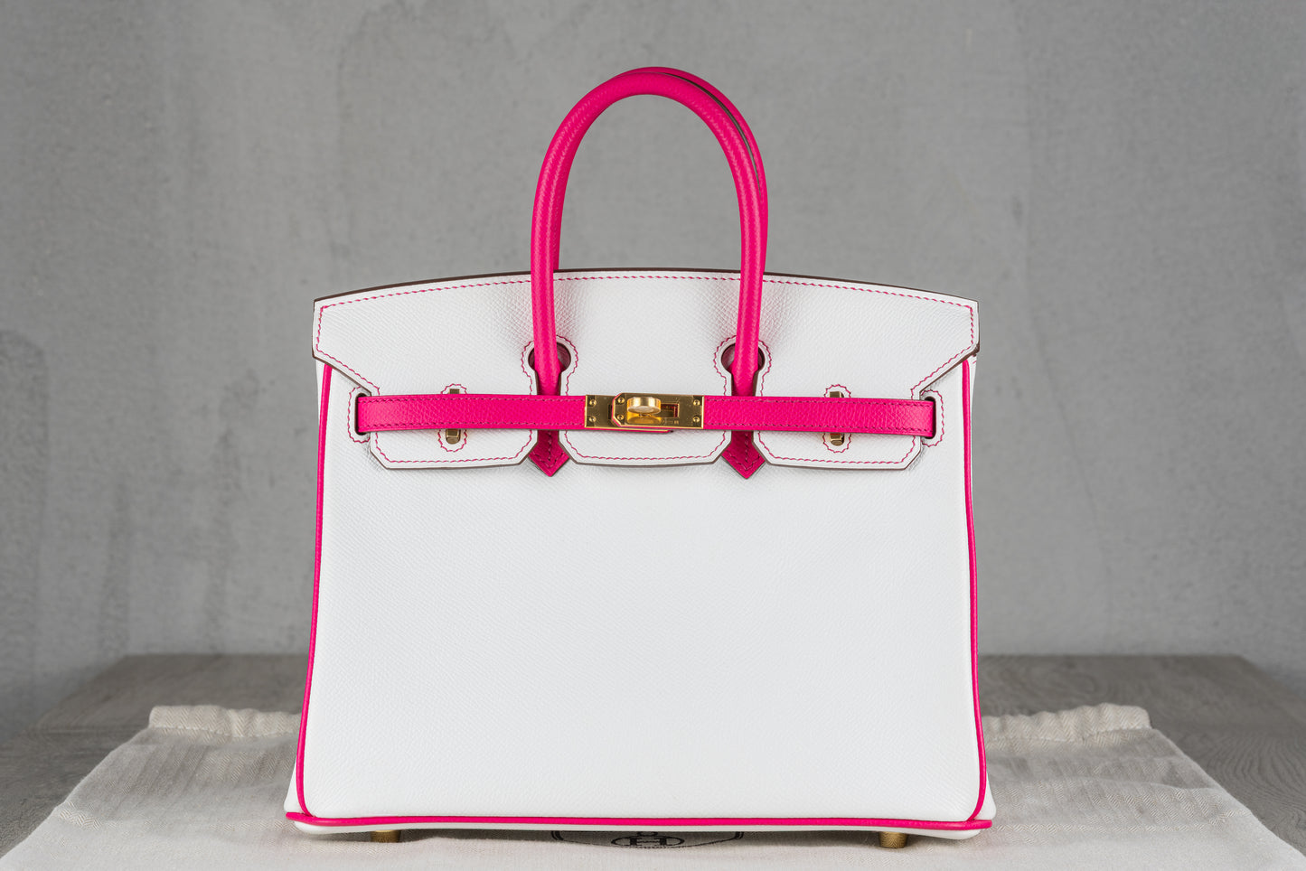 Hermès B25 Birkin 25 Retourne Bag in HSS Blanc / Rose Tyrien Epsom Leather with Gold Hardware