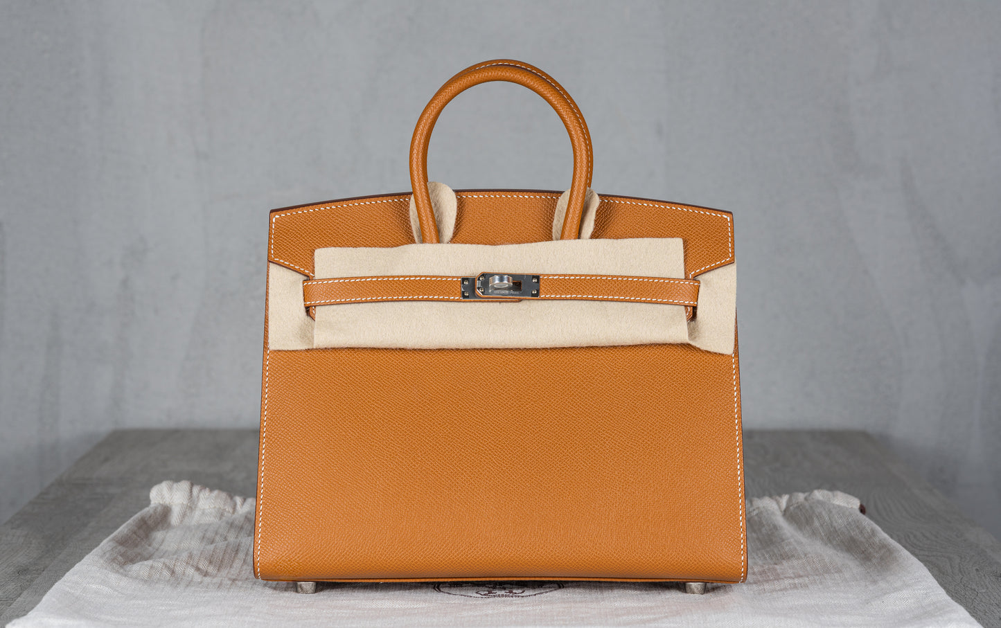 Hermès B25 Birkin 25 Sellier Bag in Gold Epsom Leather with Palladium Hardware