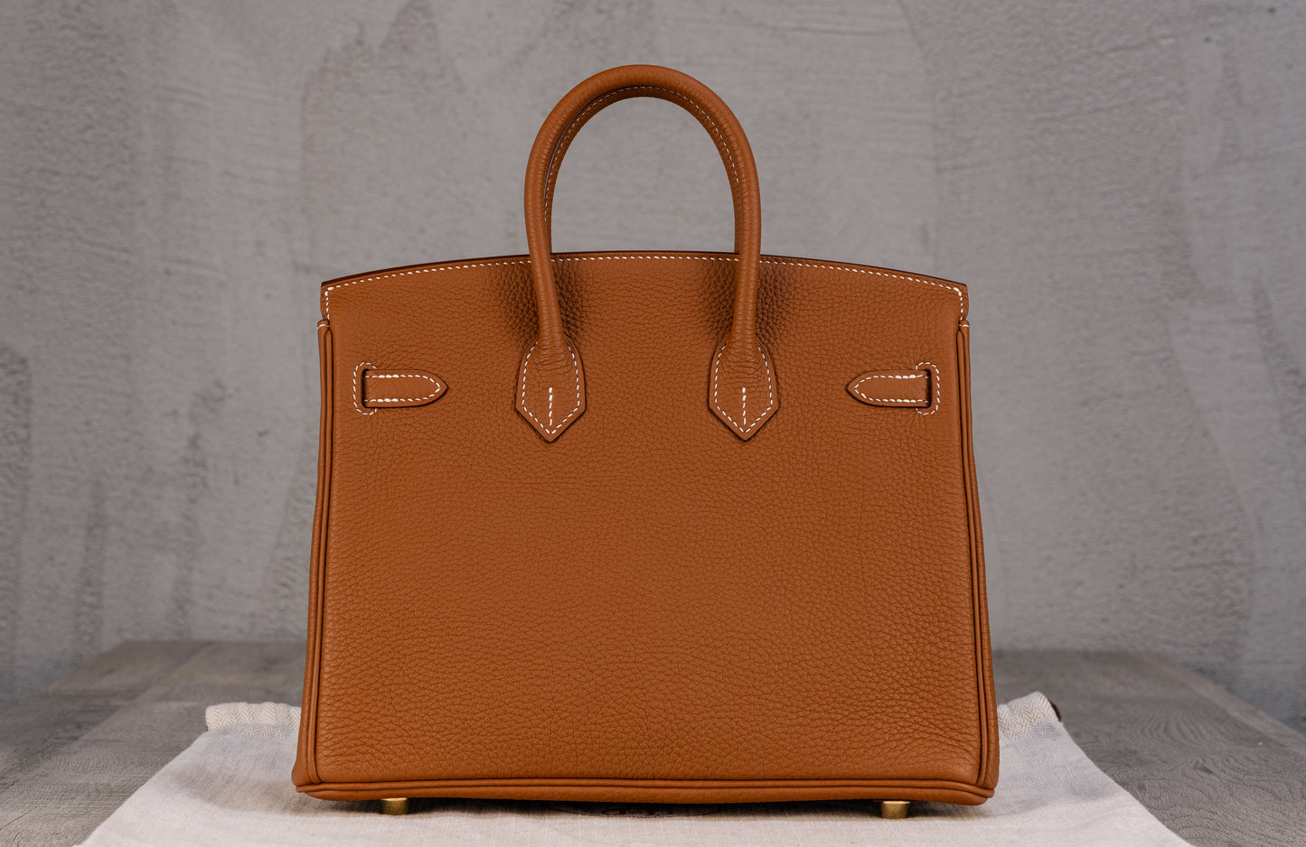 Hermès K25 Kelly II 25 Retourne Bag in Gold Togo Leather with Gold Hardware