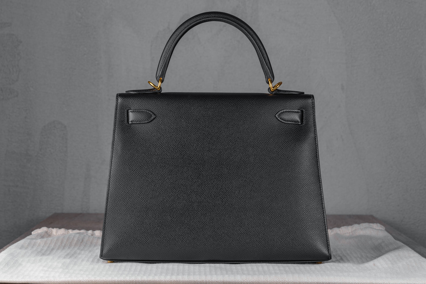Hermès K28 Kelly II 28 Sellier Bag in Noir Epsom Leather with Gold Hardware