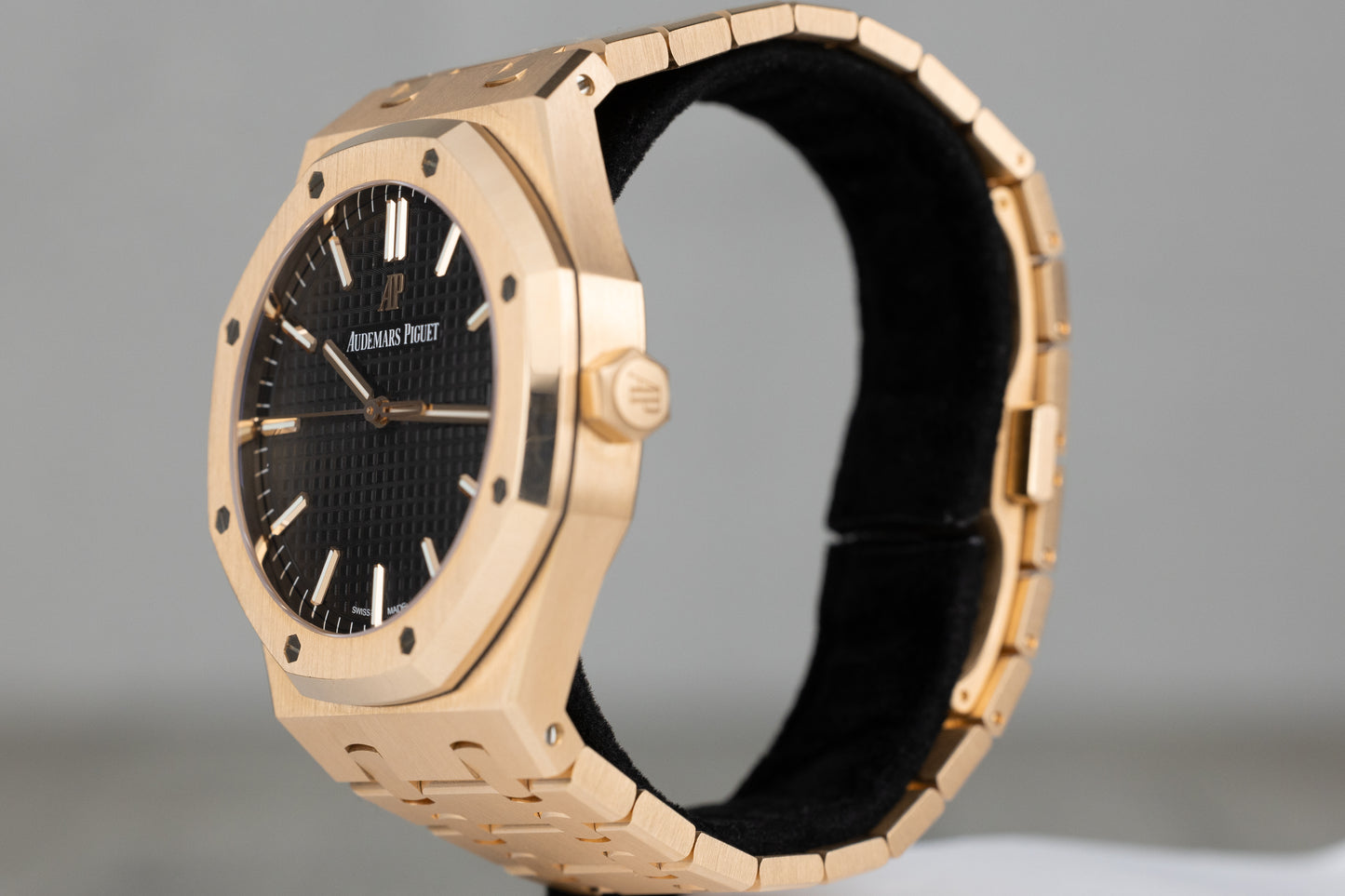 Audemars Piguet 15500OR Royal Oak Selfwinding Rose Gold Black Dial