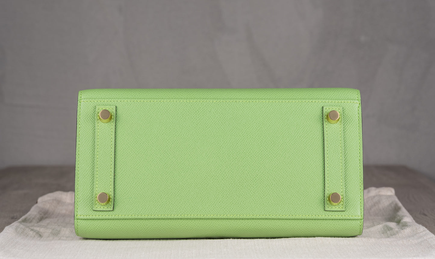 Hermès B25 Birkin 25 Sellier Bag in Vert Criquet Epsom Leather and Gold Hardware