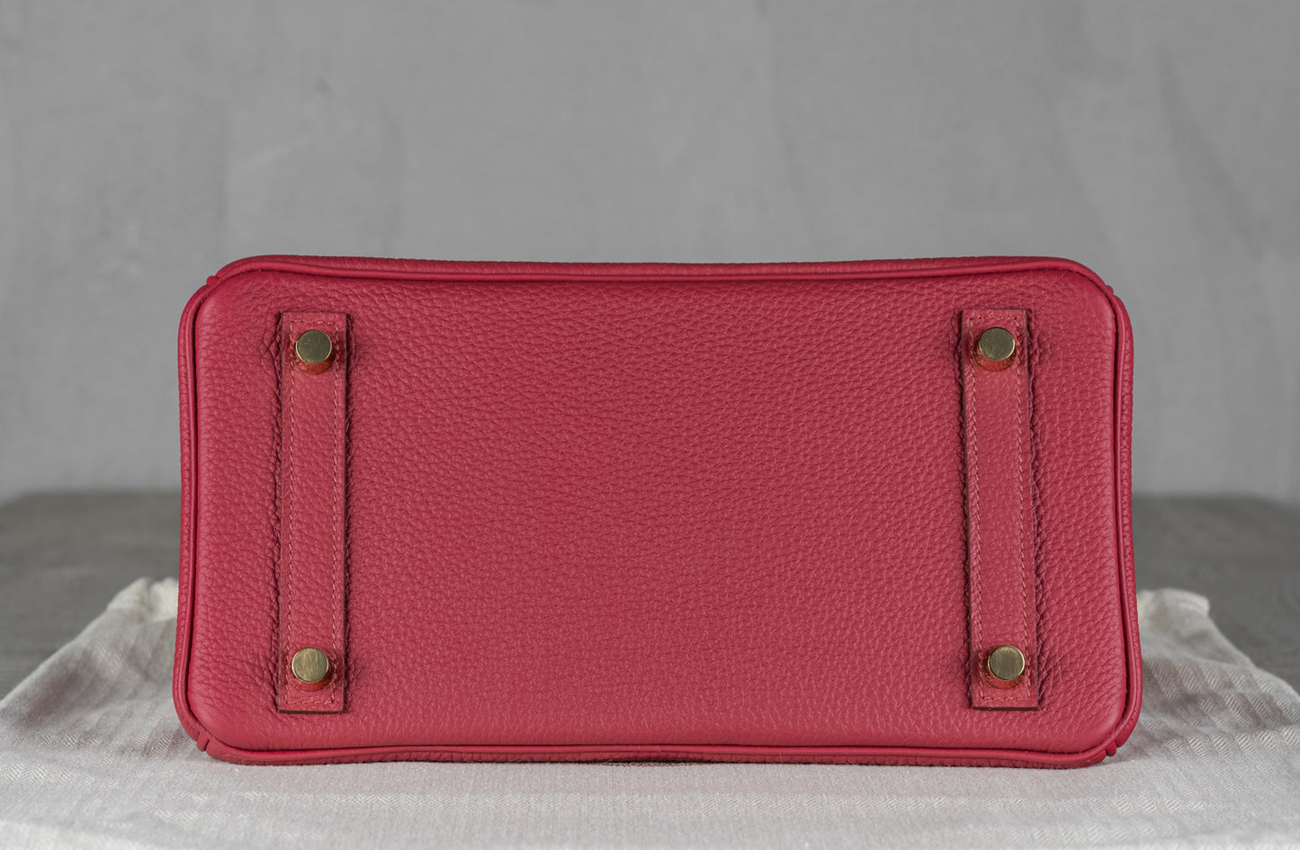 Hermès B25 Birkin 25 Retourne Bag in Rougue Grenat Togo Leather with Gold Hardware