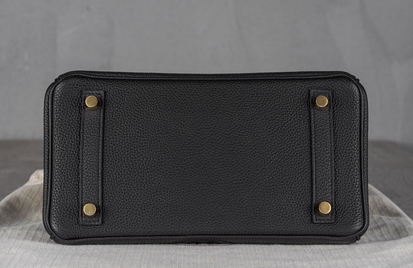 Hermès B25 Birkin 25 Retourne Bag in Noir Togo Leather with Gold Hardware