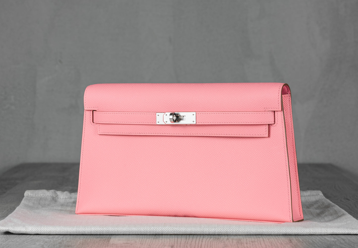 Hermès Kelly Handbag in Rose Confetti Epsom Calfskin Leather with Palladium Hardware