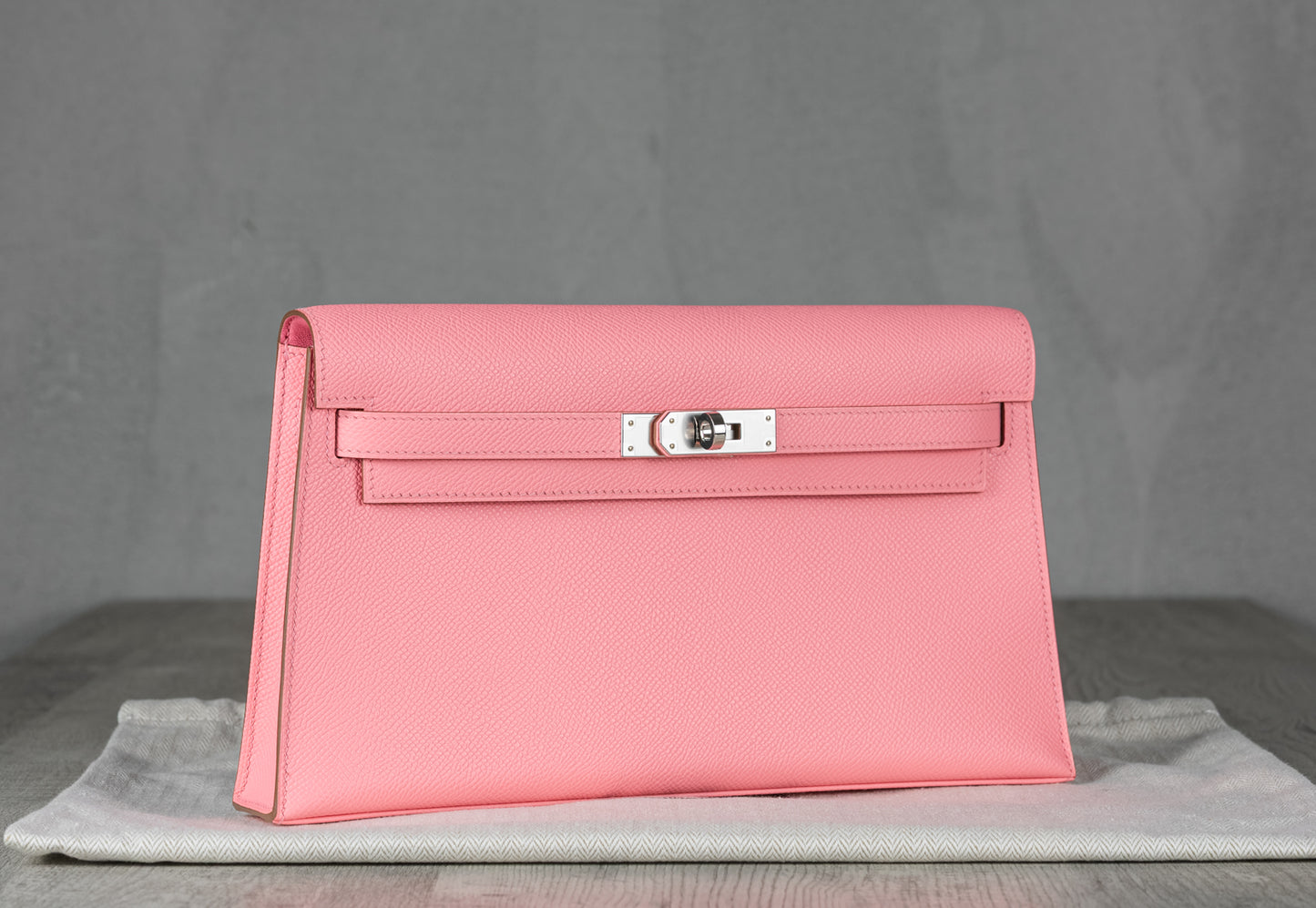Hermès Kelly Handbag in Rose Confetti Epsom Calfskin Leather with Palladium Hardware
