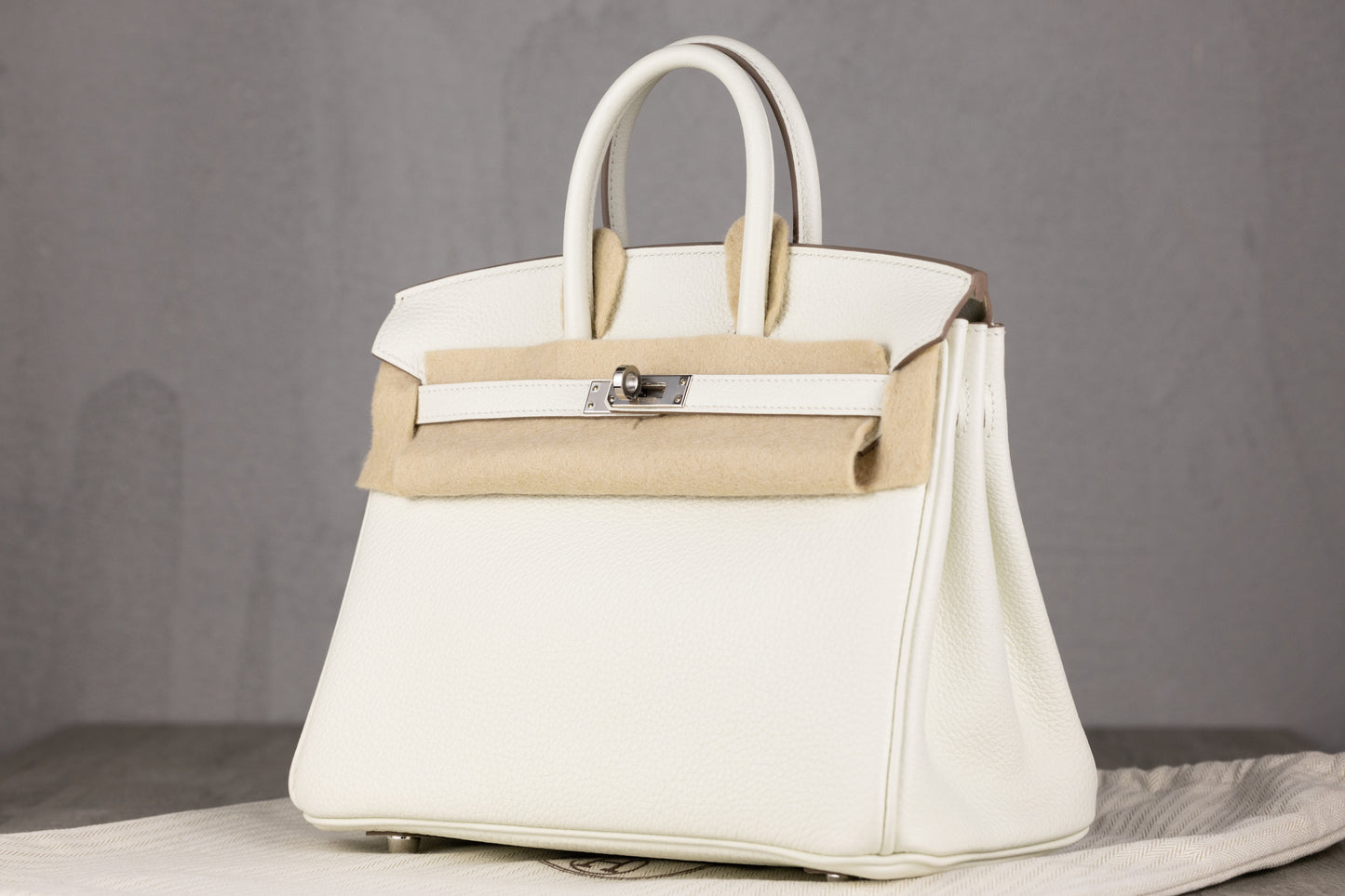 Hermès B25 Birkin 25 Retourne Bag in Mushroom Togo Leather with Palladium Hardware B Stamp