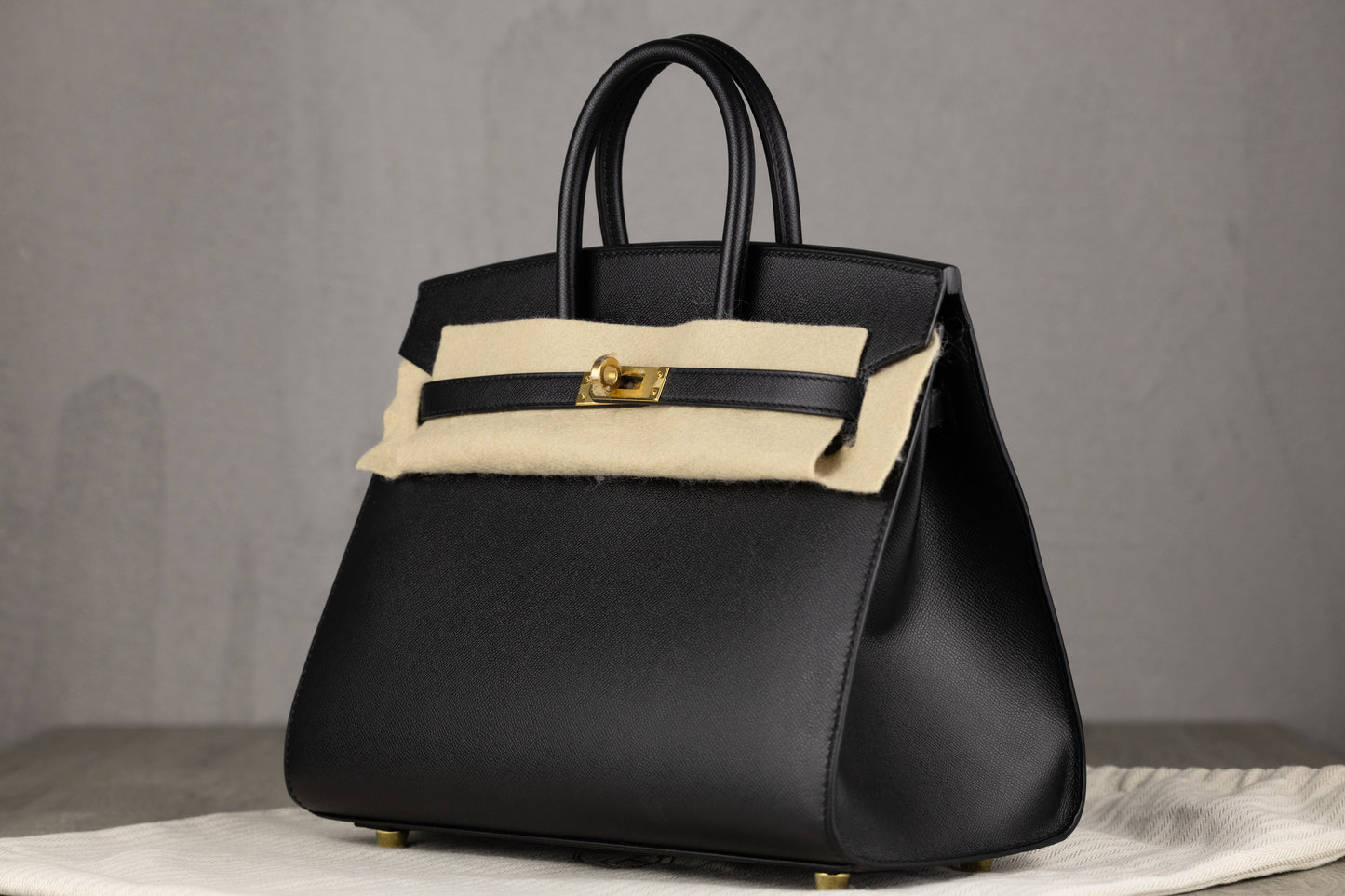 Hermès B25 Birkin 25 Sellier Bag in Noir Epsom Leather with Gold Hardware