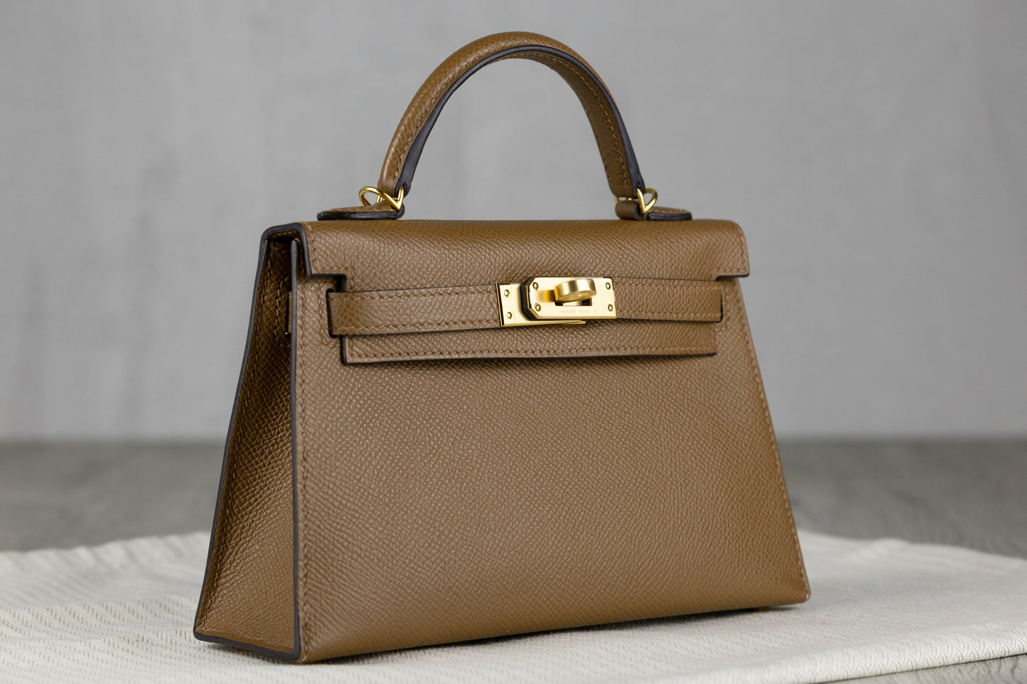 Hermès K20 Mini Kelly II 20 Sellier Bag in Alezan Epsom Leather with Palladium Hardware