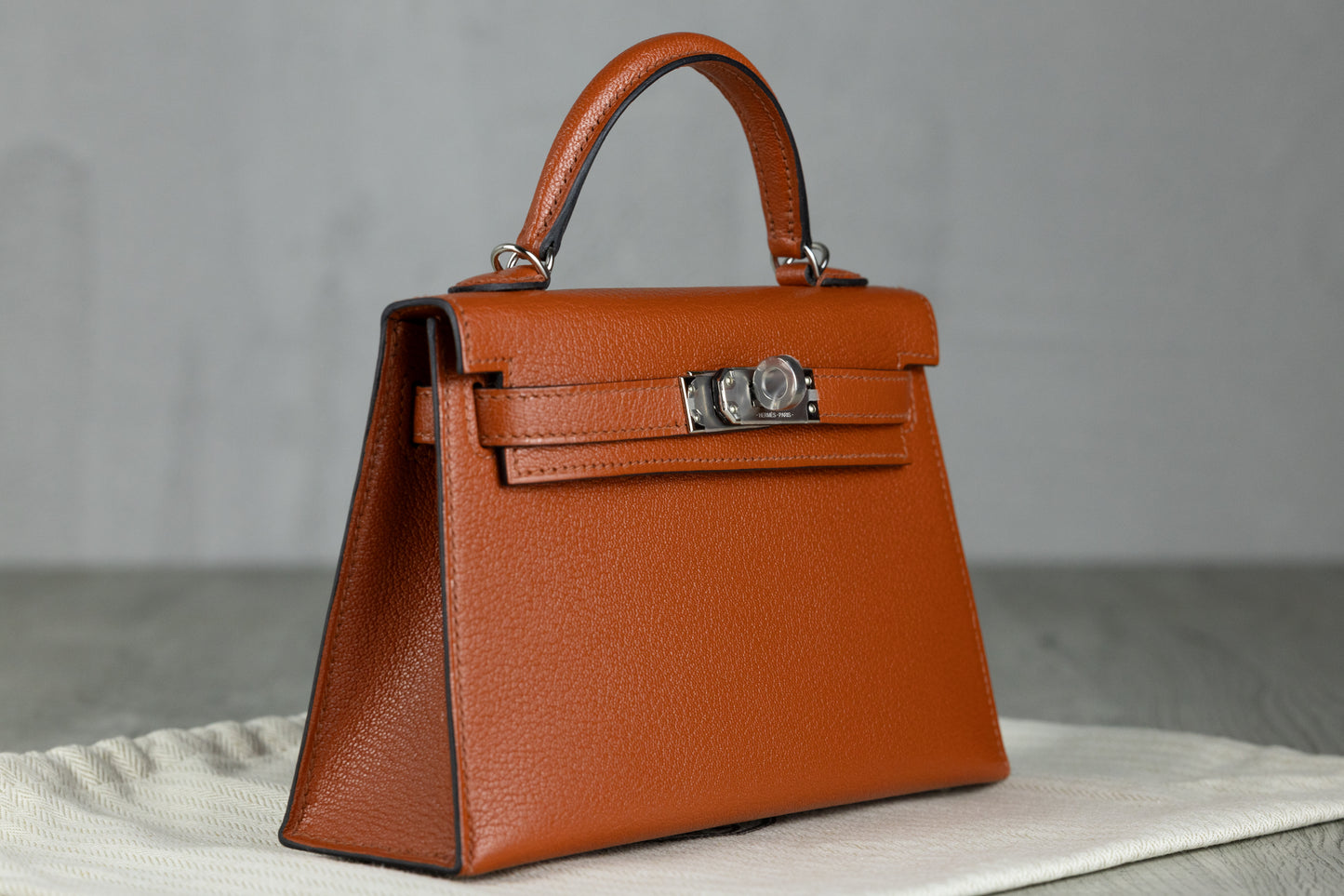 Hermès K20 Mini Kelly II 20 Sellier Bag in Brick Rose Chèvere Leather with Palladium Hardware