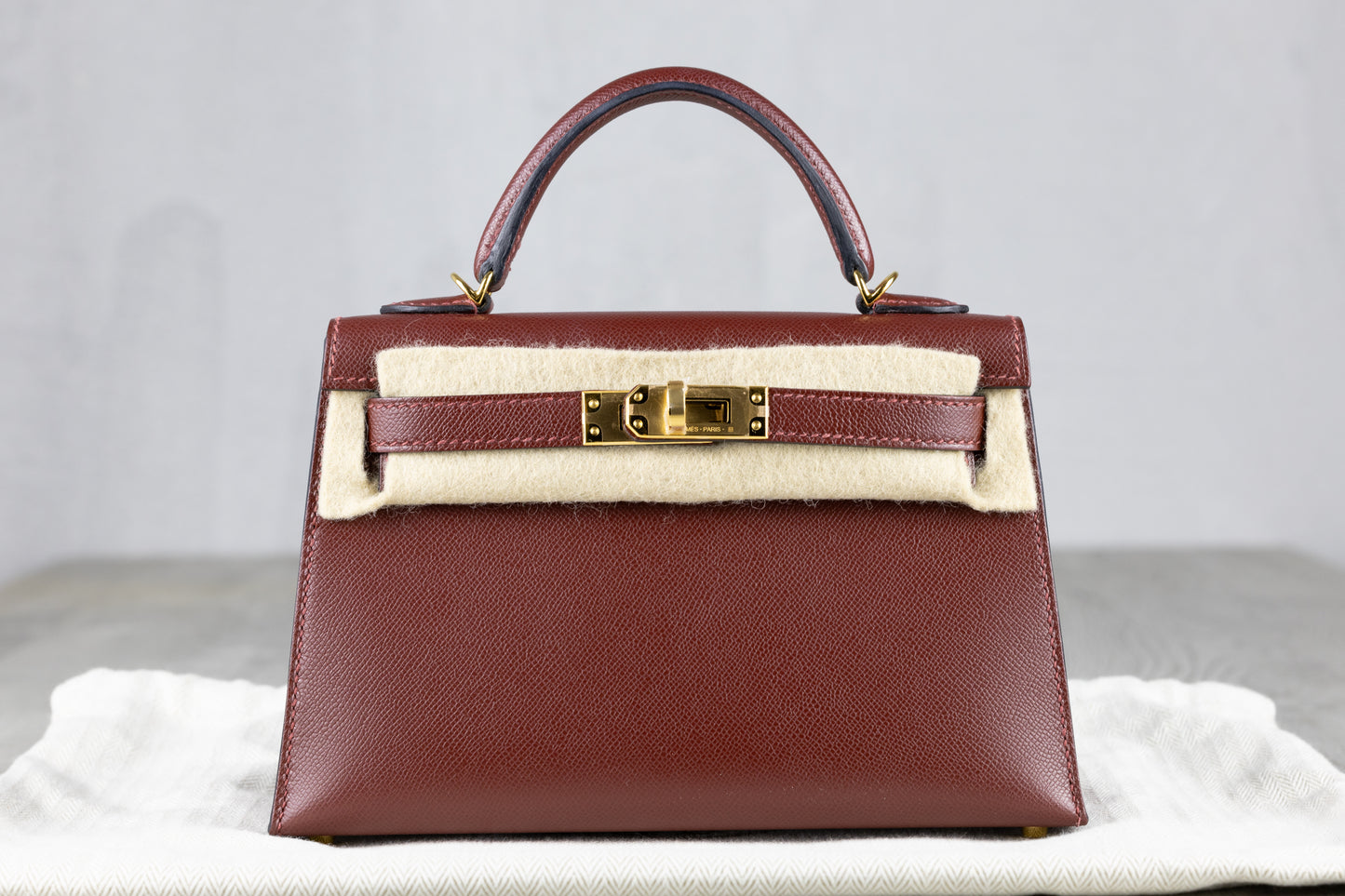 Hermès K20 Mini Kelly II 20 Sellier Bag in Burgundy Epsom Leather with Gold Hardware