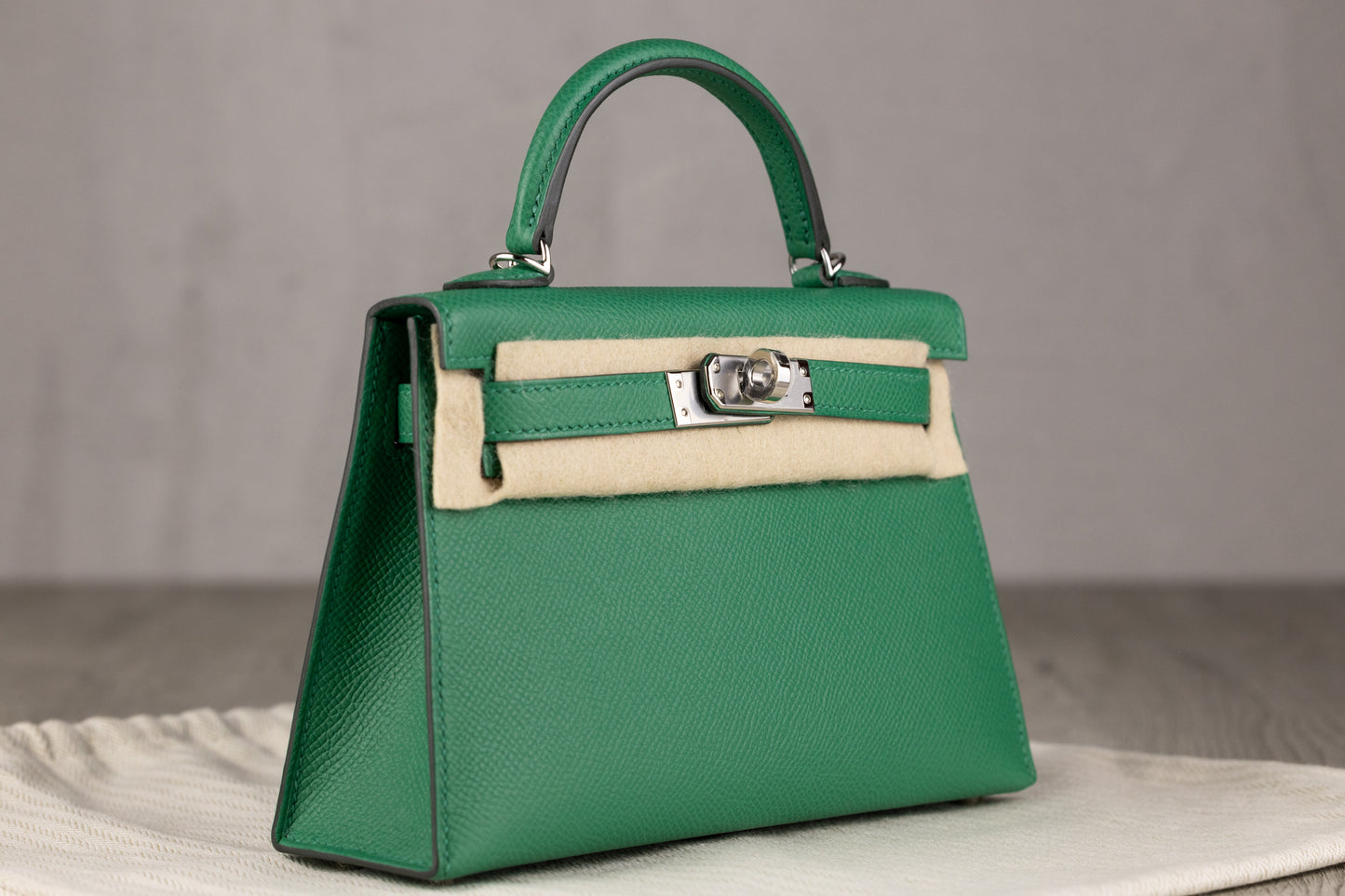 Hermès K20 Mini Kelly II 20 Sellier Bag in Vert Vertigo Epsom Leather with Palladium Hardware