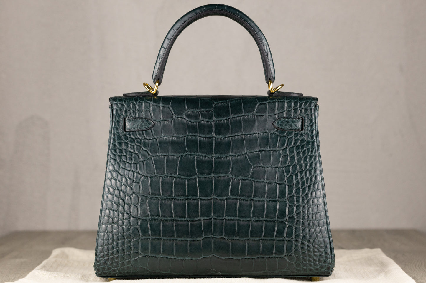 Hermès K25 Kelly II 25 Retourne Bag in Vert Cypress Matte Alligator Leather with Gold Hardware
