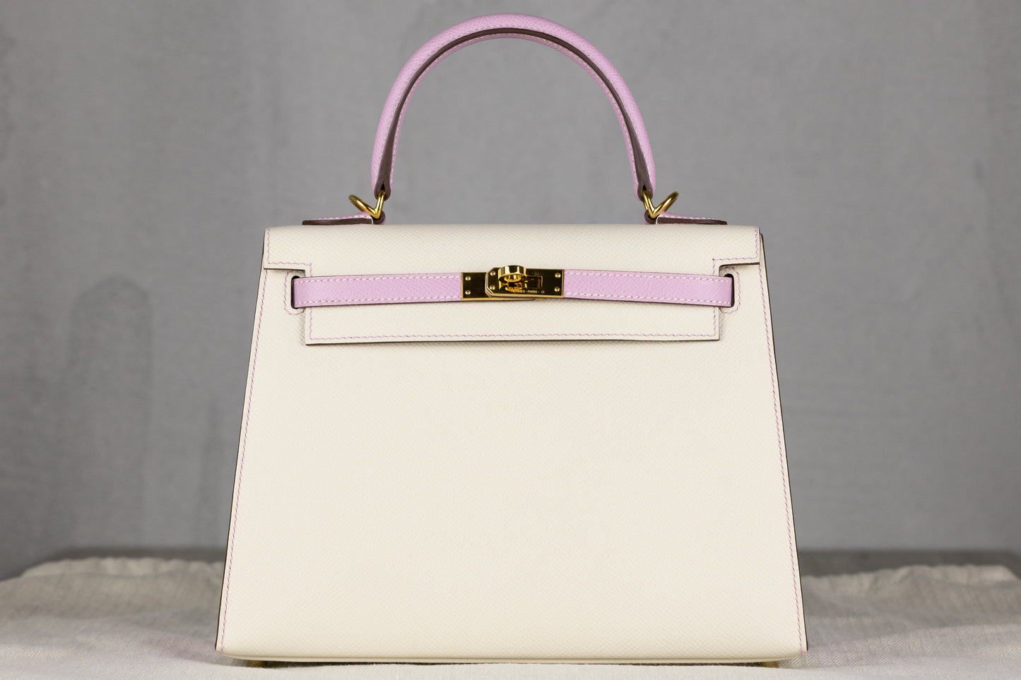 Hermès K25 Kelly II 25 Sellier Bag in Craie & Sakura Epsom Leather with Gold Hardware