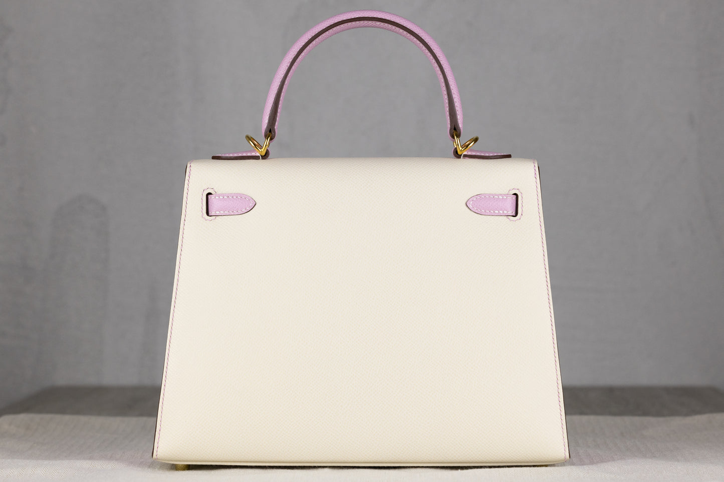 Hermès K25 Kelly II 25 Sellier Bag in Craie & Sakura Epsom Leather with Gold Hardware