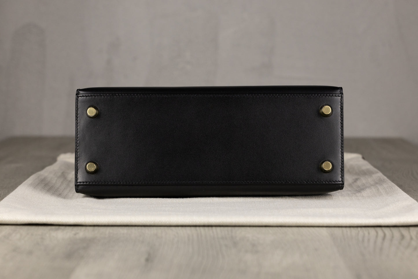 Hermès K25 Kelly II 25 Sellier Bag in Noir Box Calf Leather with Gold Hardware
