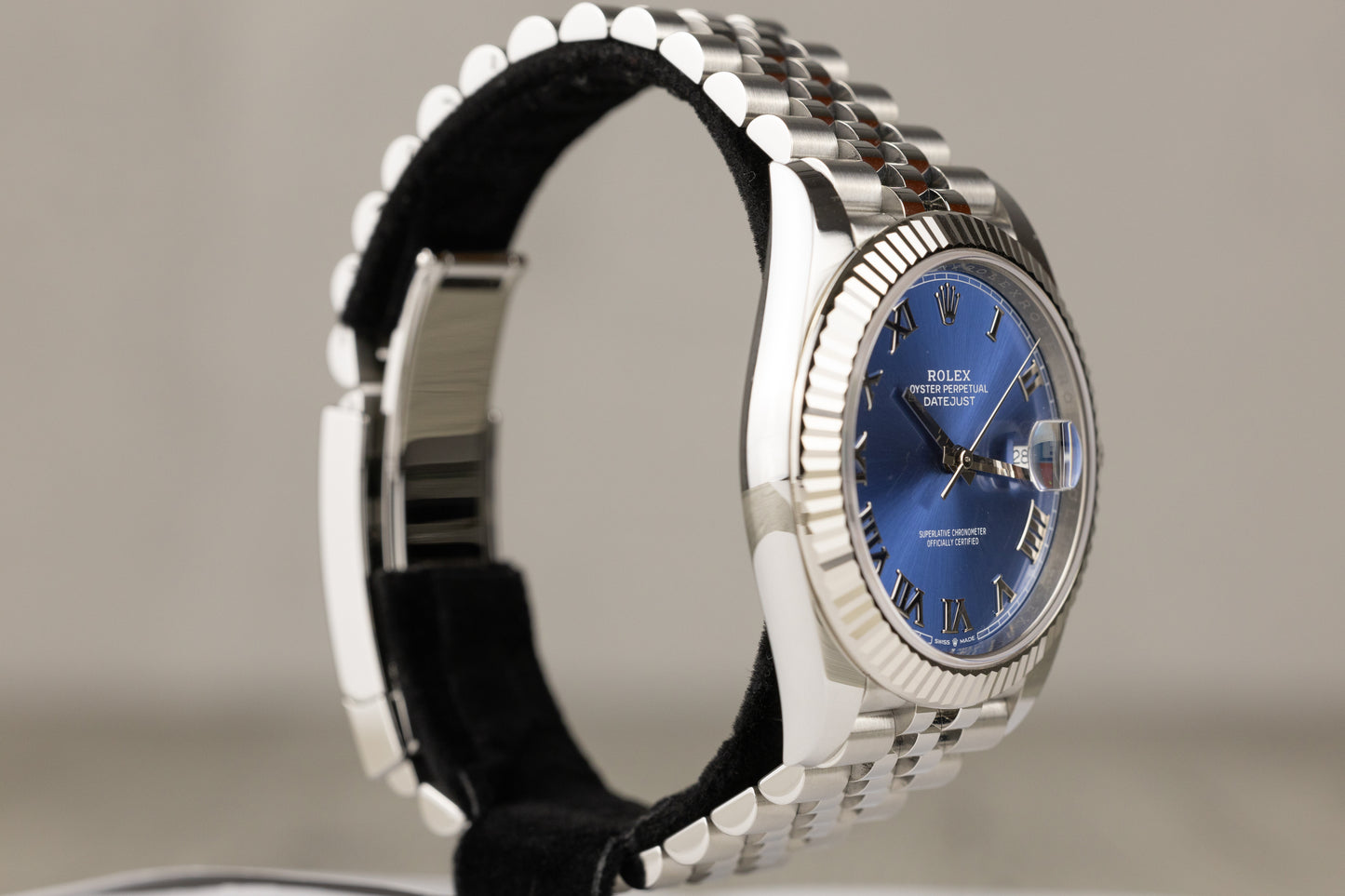 Rolex 126334 Datejust 41 Stainless Steel Jubilee Bracelet Blue Roman Numeral Dial