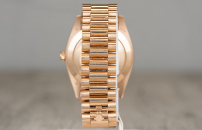 Rolex Day-Date Presidential Roman Silver Dial 118238