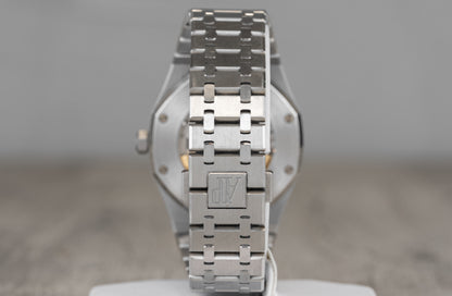 Audemars Piguet Royal Oak 15400ST w/ White Dial