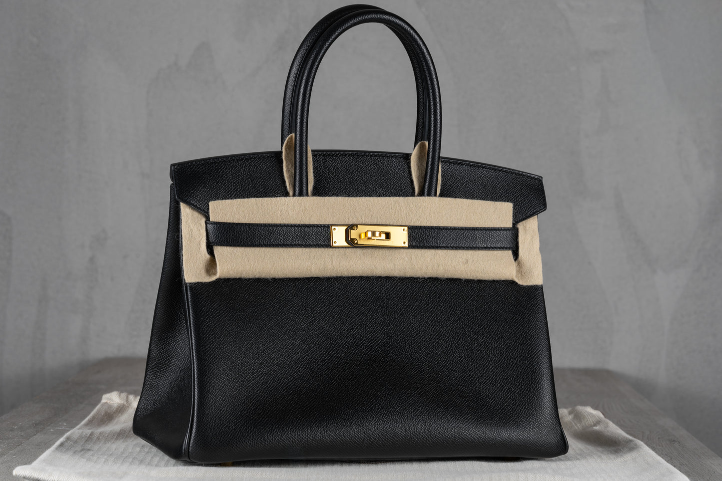 Hermès B30 Birkin 30 Retourne Bag in Noir Epsom Leather with Gold Hardware