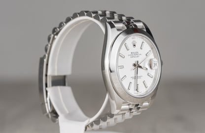 Rolex Datejust 41mm Smooth Bezel w/ Jubilee Band - 126300 - 2024