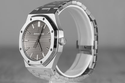 Audemars Piguet Royal Oak Grey 15500ST 2021
