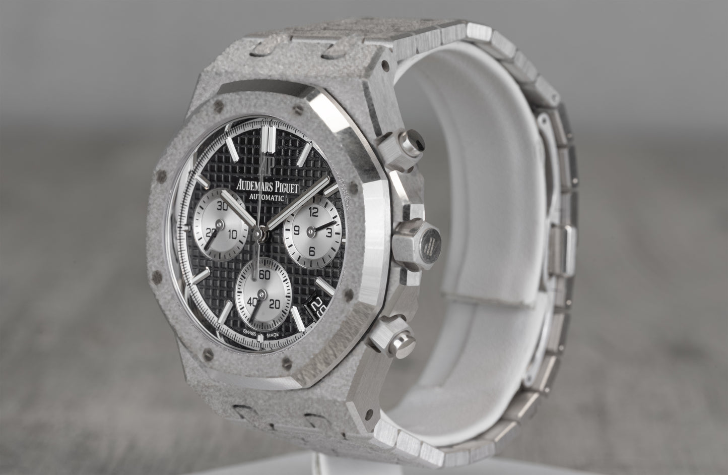 Audemars Piguet Royal Oak Frosted Gold Selfwinding Chronograph 26239BC