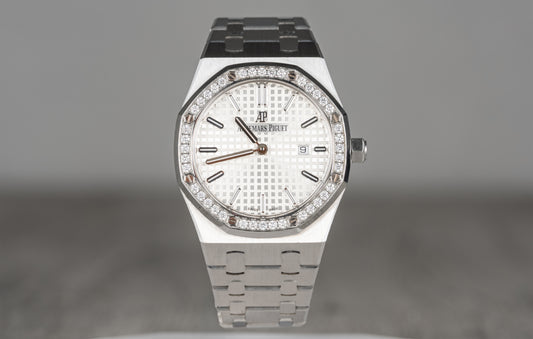 Audemars Piguet Ladies Royal Oak White Dial w/ Factory Diamond Bezel 67651ST
