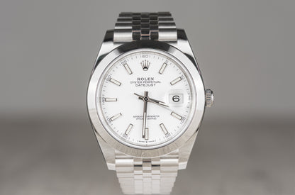 Rolex Datejust 41mm Smooth Bezel w/ Jubilee Band - 126300 - 2024